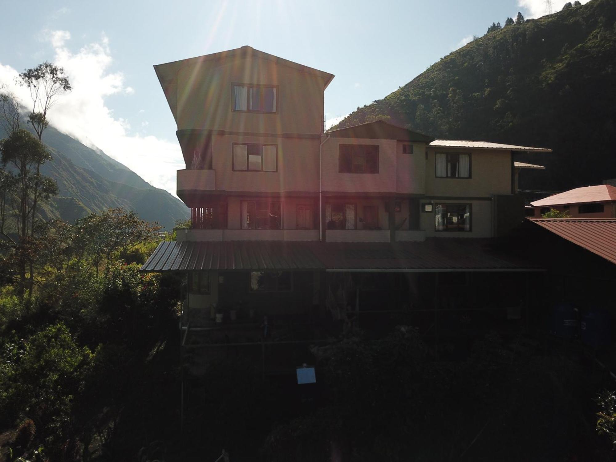 La Casa Verde Eco Guest House Baños Екстериор снимка