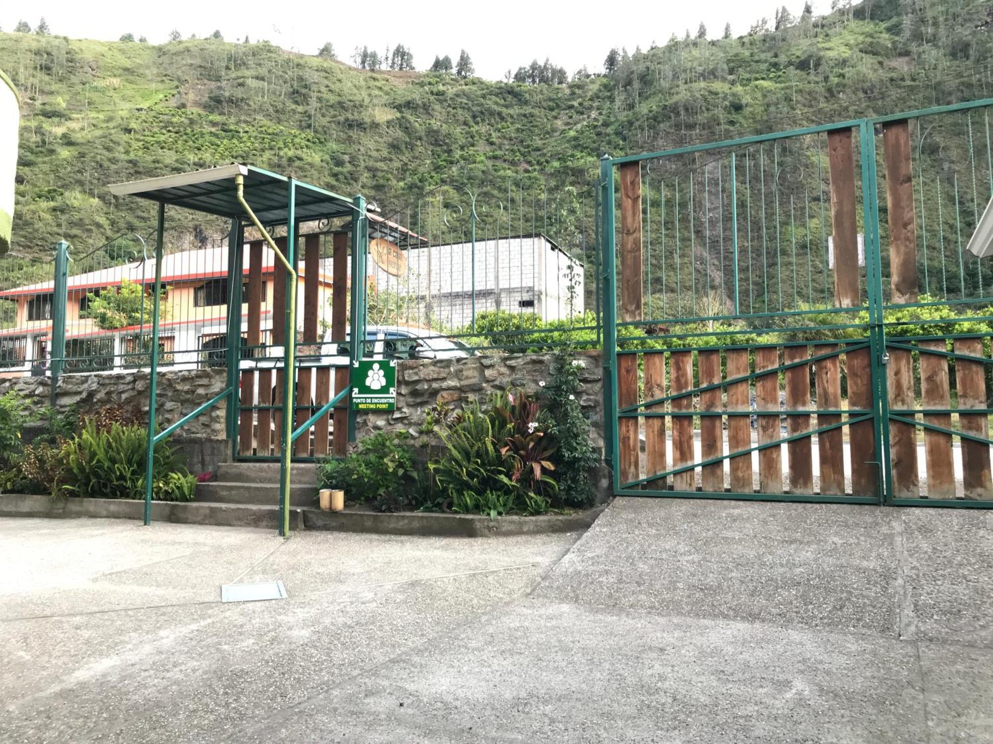 La Casa Verde Eco Guest House Baños Екстериор снимка
