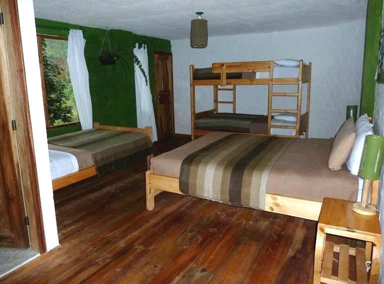La Casa Verde Eco Guest House Baños Стая снимка
